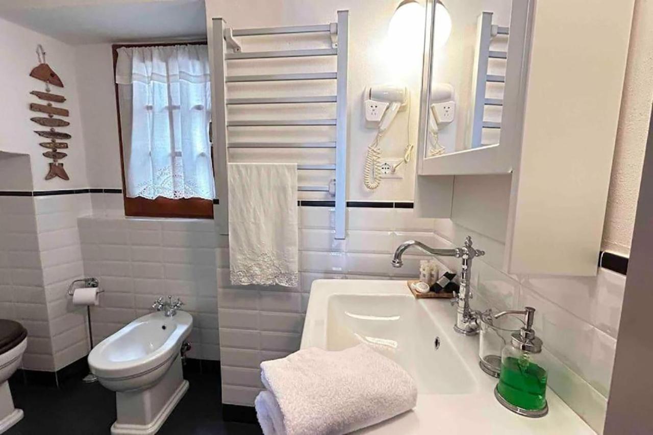 Compagnia Del Mare, Cinque Terre Full Apt X 2, Centro Storico,5 Minuti Dal Mare! Riomaggiore Bagian luar foto