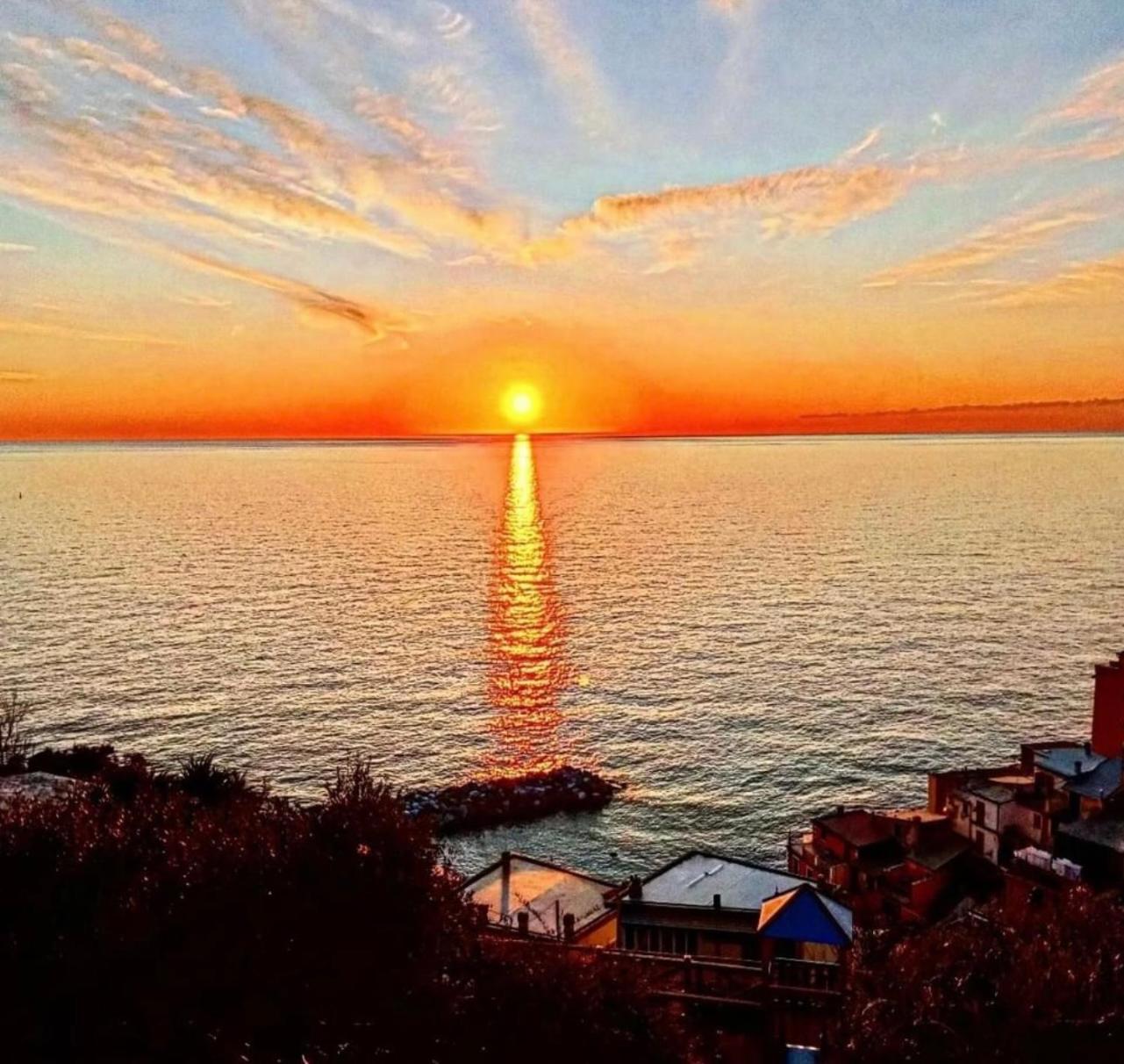 Compagnia Del Mare, Cinque Terre Full Apt X 2, Centro Storico,5 Minuti Dal Mare! Riomaggiore Bagian luar foto